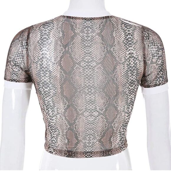 🛍NWT 🛍Women Pretty Snake Skin Shirt size S - Picture 3 of 5